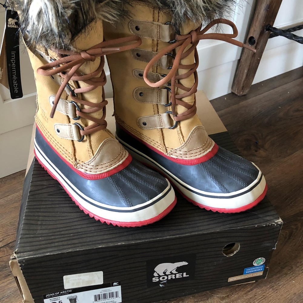 Sorel Joan of Arctic brand new boots. Size 6.5